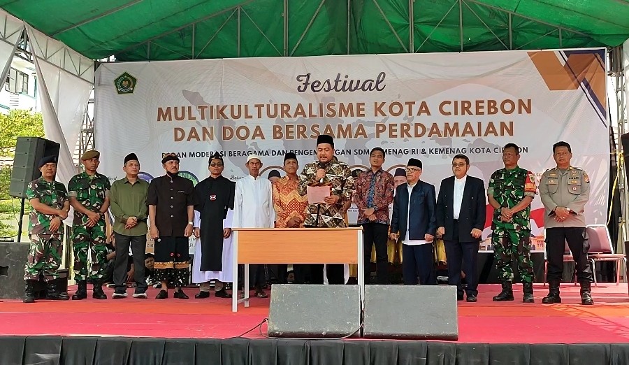Warga Kota Cirebon dari Berbagai Agama dan Etnis Ramaikan Festival Multikulturalisme